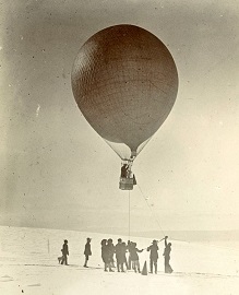 The first ballon in Antarctica