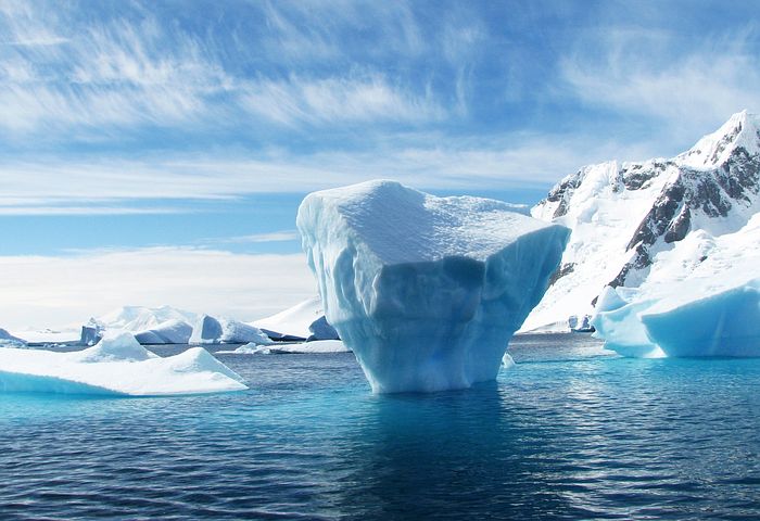 Anytarctic iceberg